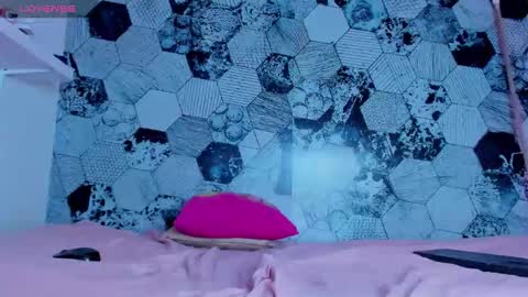 Snapshot of scarleth_blonde chatting on February 2025 10:40:01 PM SCARLETH online show from February 2025 10:40:01 PM