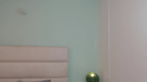 scarlet  online show from March 2026 12:18:01 PM