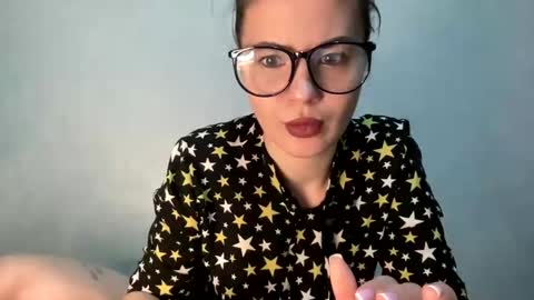 scarletpetal online show from February 2025 11:54:01 AM