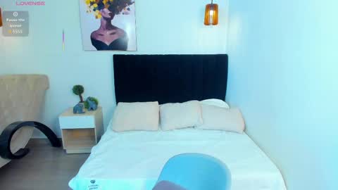 Scarlett online show from October 2025 01:30:01 PM