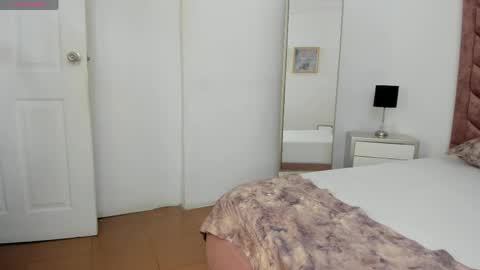scarlett__noir online show from April 2026 02:27:02 AM