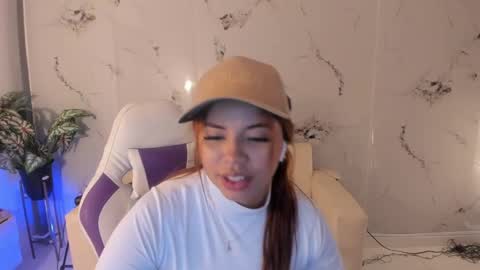 scarlett_enjoy1 online show from September 2025 02:11:01 PM