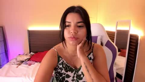 scarlett_enjoy1 online show from January 2026 01:25:02 PM