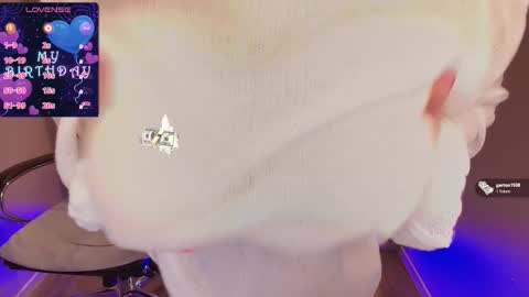 Scarlett online show from November 2025 01:11:01 PM