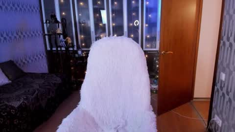 Snapshot of scarlett_ohara_1861 chatting on January 2025 11:48:01 PM Scarlett online show from January 2025 11:48:01 PM