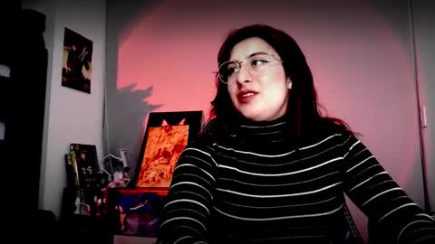 Snapshot of scarlett_sen chatting on January 2026 03:05:01 PM Mistress Scarlett online show from January 2026 03:05:01 PM