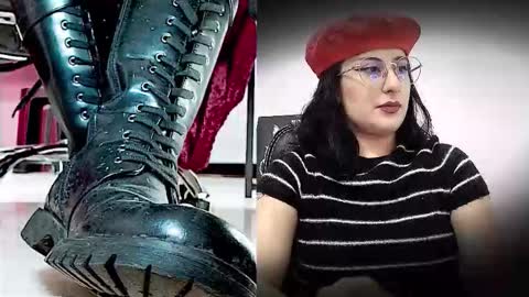 Snapshot of scarlett_sen chatting on February 2026 01:33:02 PM Mistress Scarlett online show from February 2026 01:33:02 PM