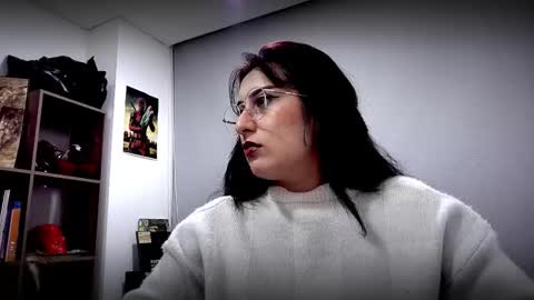 Snapshot of scarlett_sen chatting on March 2026 01:06:02 PM Mistress Scarlett online show from March 2026 01:06:02 PM