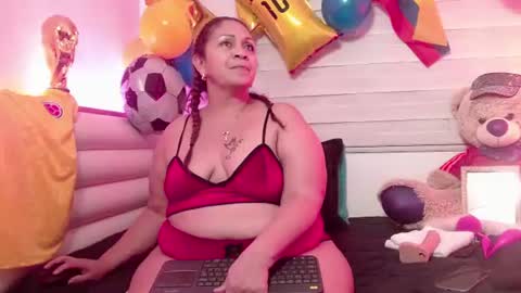 Snapshot of scarlettbooty chatting on June 2026 11:45:02 AM scarlettbooty online show from June 2026 11:45:02 AM