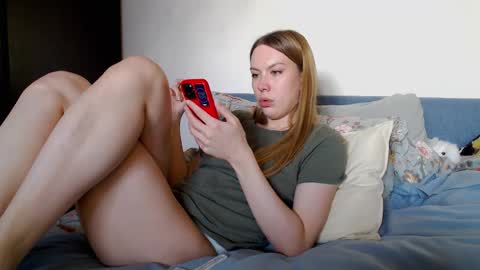 Scarlett online show from March 2026 02:20:02 PM