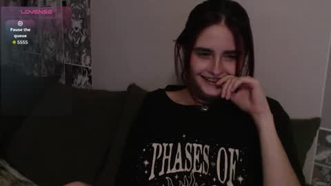 Scarlett online show from December 2025 10:06:01 PM