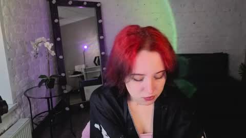 Snapshot of scarlettsparksxx chatting on June 2026 05:21:01 AM Scarlett online show from June 2026 05:21:01 AM