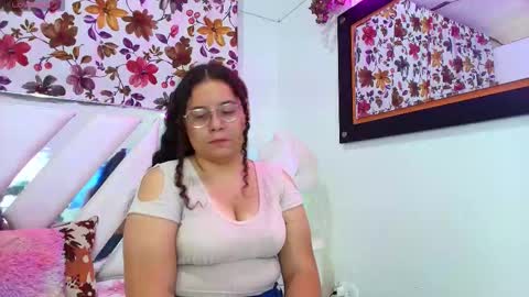 Scarlet online show from October 2025 12:27:02 PM