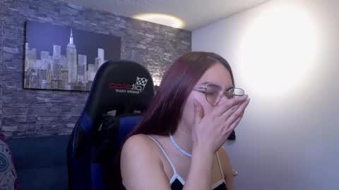 scarlett online show from December 2025 03:35:01 AM