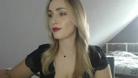 ScarlettxBlonde online show from May 2026 02:13:02 PM