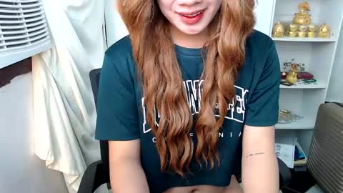 Snapshot of scarletxxxx chatting on December 2024 03:18:02 AM Queen Scarlet online show from December 2024 03:18:02 AM