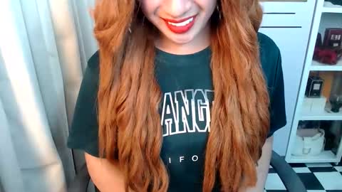 Snapshot of scarletxxxx chatting on February 2026 01:09:02 PM Queen Scarlet online show from February 2026 01:09:02 PM