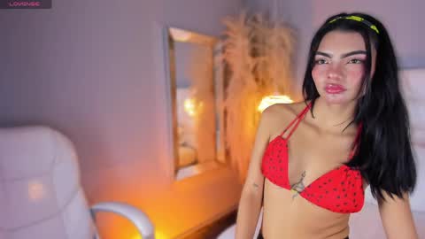 Scarrlethx online show from May 2026 05:17:02 PM