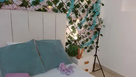 Snapshot of sccarlettjonnes chatting on November 2025 11:32:02 AM SCARLET online show from November 2025 11:32:02 AM