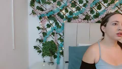 Snapshot of sccarlettjonnes chatting on November 2025 11:35:01 AM SCARLET online show from November 2025 11:35:01 AM