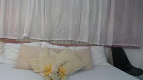 Snapshot of sccarlettjonnes chatting on December 2025 11:06:01 AM SCARLET online show from December 2025 11:06:01 AM