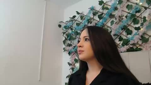 Snapshot of sccarlettjonnes chatting on February 2026 11:27:01 AM SCARLET online show from February 2026 11:27:01 AM