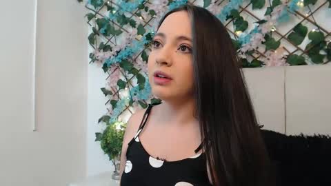 Snapshot of sccarlettjonnes chatting on February 2026 12:19:01 PM SCARLET online show from February 2026 12:19:01 PM