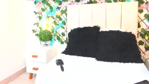 Snapshot of sccarlettjonnes chatting on February 2026 10:43:01 AM SCARLET online show from February 2026 10:43:01 AM