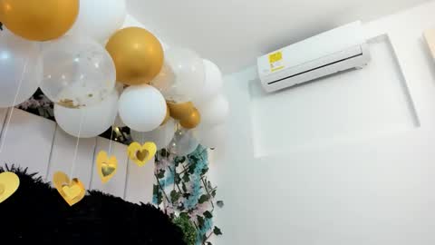 Snapshot of sccarlettjonnes chatting on February 2026 10:45:01 AM SCARLET online show from February 2026 10:45:01 AM