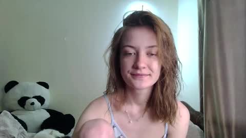 Snapshot of scented_elsa chatting on April 2026 08:56:01 AM Elsa online show from April 2026 08:56:01 AM