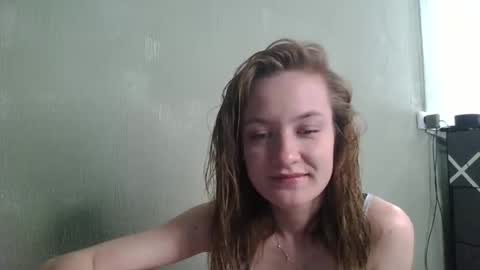 Snapshot of scented_elsa chatting on April 2026 12:09:02 PM Elsa online show from April 2026 12:09:02 PM