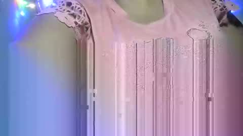 mai latina online show from February 2026 01:25:02 AM