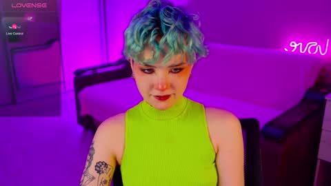 Snapshot of school_love chatting on December 2024 01:32:02 PM Rina online show from December 2024 01:32:02 PM