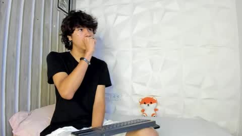 Snapshot of sckrapper chatting on May 2026 12:00:02 PM sckrapper online show from May 2026 12:00:02 PM