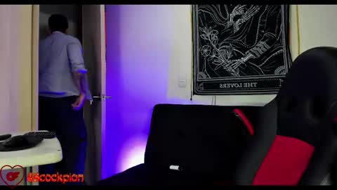 Alejandro help me to reach 200 thumps up online show from October 2025 06:58:02 AM