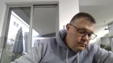 Snapshot of scoobs71 chatting on June 2026 12:45:02 AM Scoobs online show from June 2026 12:45:02 AM