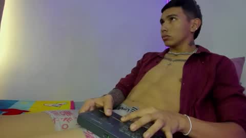 scook_gray online show from May 2026 09:42:02 PM