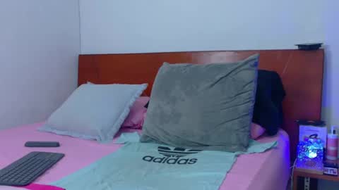 scook_gray online show from July 2026 03:00:02 AM