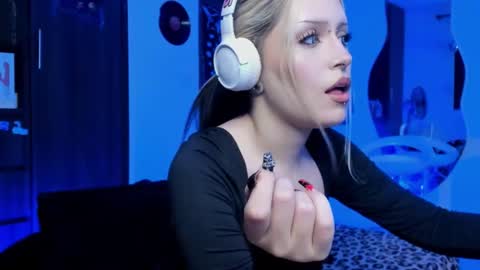 Snapshot of scorpiogyal chatting on February 2026 12:29:01 AM Goddess online show from February 2026 12:29:01 AM