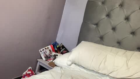 Snapshot of scottish_twink01 chatting on December 2024 01:23:01 AM danny online show from December 2024 01:23:01 AM