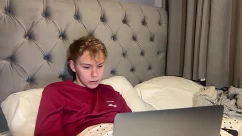 Snapshot of scottish_twink01 chatting on December 2024 01:31:02 AM danny online show from December 2024 01:31:02 AM