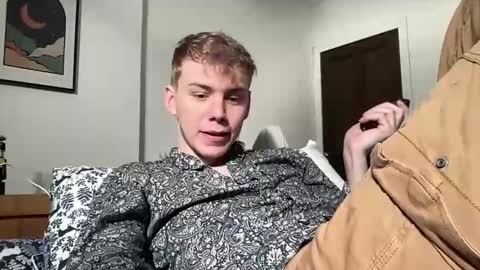 Snapshot of scottish_twink01 chatting on January 2025 04:21:01 PM danny online show from January 2025 04:21:01 PM