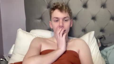 Snapshot of scottish_twink01 chatting on January 2025 03:39:01 PM danny online show from January 2025 03:39:01 PM