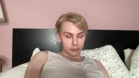 Snapshot of scottish_twink01 chatting on September 2025 04:34:01 PM danny online show from September 2025 04:34:01 PM