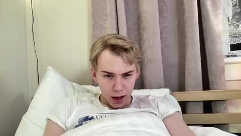 Snapshot of scottish_twink01 chatting on October 2025 03:26:02 AM danny online show from October 2025 03:26:02 AM