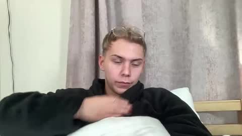 Snapshot of scottish_twink01 chatting on October 2025 12:41:01 AM danny online show from October 2025 12:41:01 AM