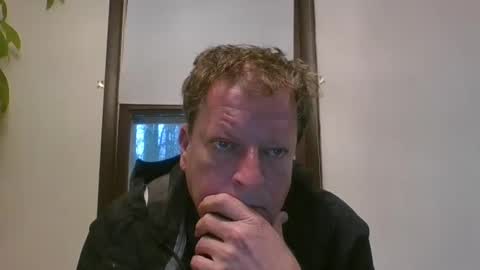 scottpbi52 online show from December 2024 03:31:01 PM