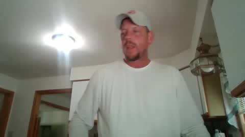 scottydoesntknow0 online show from September 2025 06:46:02 PM