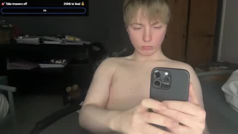 Snapshot of scouserlad4826 chatting on December 2024 05:40:02 PM scouserlad4826 online show from December 2024 05:40:02 PM