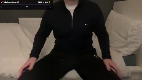 Snapshot of scouserlad4826 chatting on January 2025 07:40:01 PM scouserlad4826 online show from January 2025 07:40:01 PM